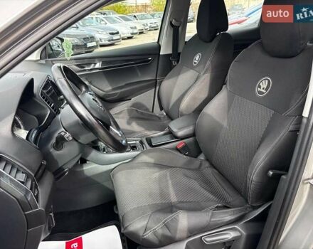 Бежевый Шкода Karoq, объемом двигателя 1.5 л и пробегом 97 тыс. км за 18990 $, фото 13 на Automoto.ua