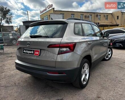 Бежевый Шкода Karoq, объемом двигателя 1.5 л и пробегом 97 тыс. км за 18990 $, фото 6 на Automoto.ua