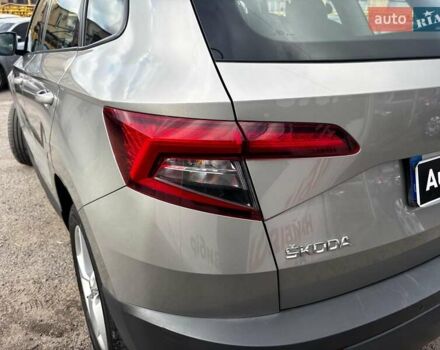 Бежевый Шкода Karoq, объемом двигателя 1.5 л и пробегом 97 тыс. км за 18990 $, фото 12 на Automoto.ua