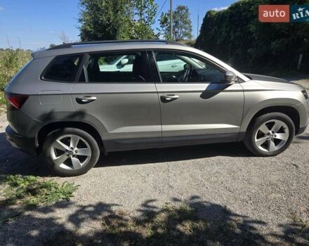 Бежевий Шкода Karoq, об'ємом двигуна 1.5 л та пробігом 95 тис. км за 21500 $, фото 7 на Automoto.ua
