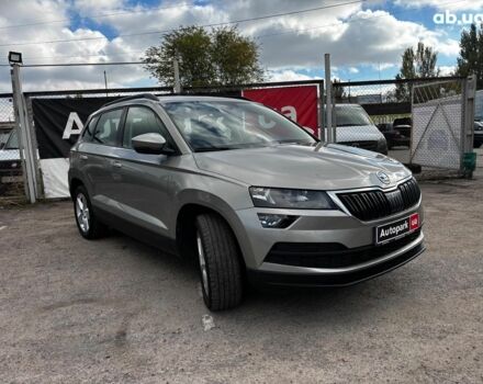 Бежевый Шкода Karoq, объемом двигателя 1.5 л и пробегом 97 тыс. км за 18990 $, фото 2 на Automoto.ua