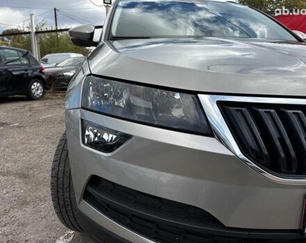 Бежевый Шкода Karoq, объемом двигателя 1.5 л и пробегом 97 тыс. км за 18990 $, фото 8 на Automoto.ua