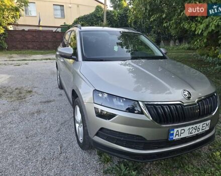 Бежевий Шкода Karoq, об'ємом двигуна 1.5 л та пробігом 95 тис. км за 21500 $, фото 1 на Automoto.ua