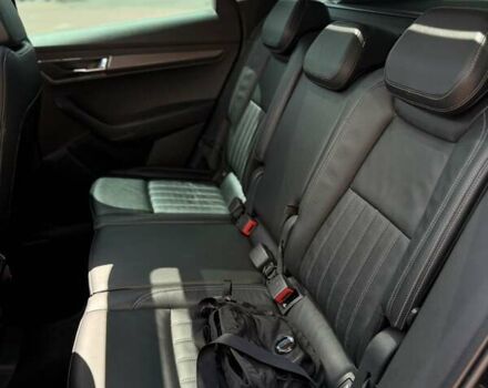 Чорний Шкода Karoq, об'ємом двигуна 2 л та пробігом 110 тис. км за 22950 $, фото 20 на Automoto.ua