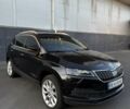 Чорний Шкода Karoq, об'ємом двигуна 2 л та пробігом 110 тис. км за 22950 $, фото 2 на Automoto.ua