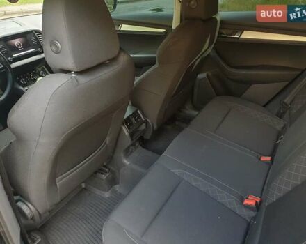 Черный Шкода Karoq, объемом двигателя 1.5 л и пробегом 145 тыс. км за 18500 $, фото 5 на Automoto.ua