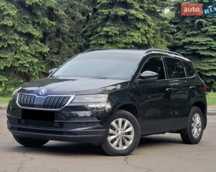 Черный Шкода Karoq, объемом двигателя 1.5 л и пробегом 145 тыс. км за 18500 $, фото 1 на Automoto.ua
