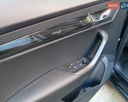 Чорний Шкода Karoq, об'ємом двигуна 0 л та пробігом 202 тис. км за 22800 $, фото 10 на Automoto.ua