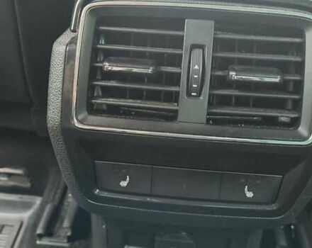 Чорний Шкода Karoq, об'ємом двигуна 1.6 л та пробігом 168 тис. км за 22100 $, фото 17 на Automoto.ua