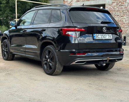 Чорний Шкода Karoq, об'ємом двигуна 1.6 л та пробігом 169 тис. км за 25500 $, фото 3 на Automoto.ua