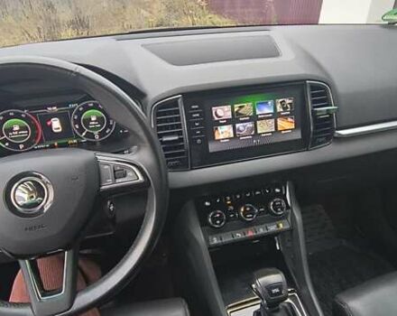 Чорний Шкода Karoq, об'ємом двигуна 1.6 л та пробігом 168 тис. км за 22100 $, фото 6 на Automoto.ua