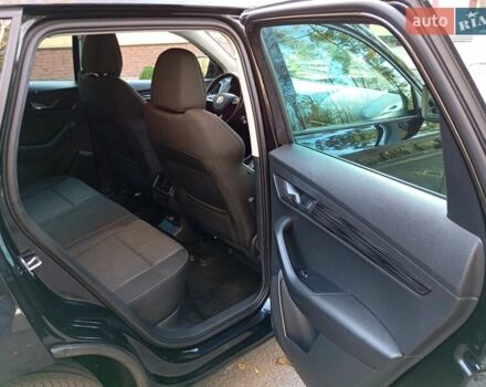 Чорний Шкода Karoq, об'ємом двигуна 0 л та пробігом 202 тис. км за 22800 $, фото 16 на Automoto.ua