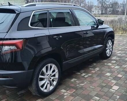 Чорний Шкода Karoq, об'ємом двигуна 1.6 л та пробігом 168 тис. км за 22100 $, фото 3 на Automoto.ua