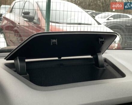 Черный Шкода Karoq, объемом двигателя 1.5 л и пробегом 232 тыс. км за 19155 $, фото 55 на Automoto.ua