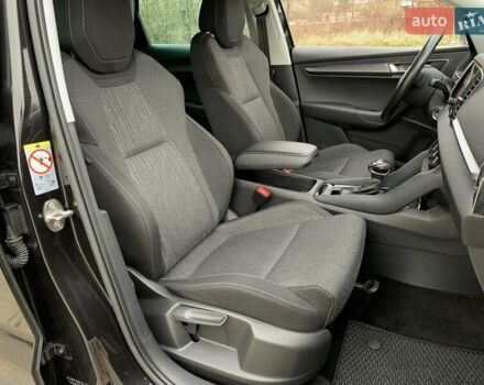 Черный Шкода Karoq, объемом двигателя 1.5 л и пробегом 232 тыс. км за 19155 $, фото 35 на Automoto.ua