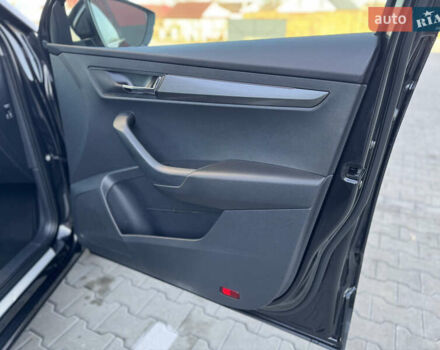 Чорний Шкода Karoq, об'ємом двигуна 2 л та пробігом 187 тис. км за 23499 $, фото 52 на Automoto.ua