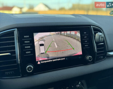 Чорний Шкода Karoq, об'ємом двигуна 2 л та пробігом 187 тис. км за 23499 $, фото 67 на Automoto.ua