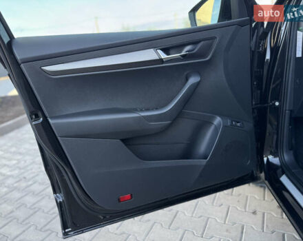 Чорний Шкода Karoq, об'ємом двигуна 2 л та пробігом 187 тис. км за 23499 $, фото 36 на Automoto.ua