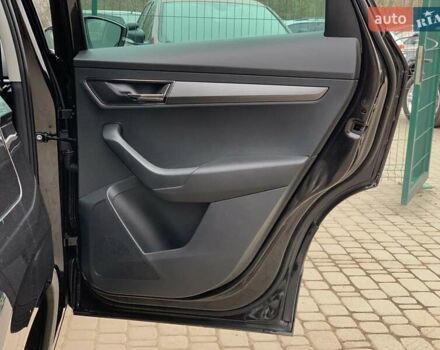 Черный Шкода Karoq, объемом двигателя 1.5 л и пробегом 232 тыс. км за 19155 $, фото 29 на Automoto.ua