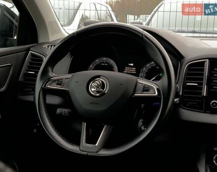 Черный Шкода Karoq, объемом двигателя 1.5 л и пробегом 232 тыс. км за 19155 $, фото 56 на Automoto.ua