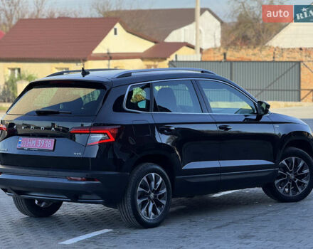 Чорний Шкода Karoq, об'ємом двигуна 2 л та пробігом 187 тис. км за 23499 $, фото 5 на Automoto.ua