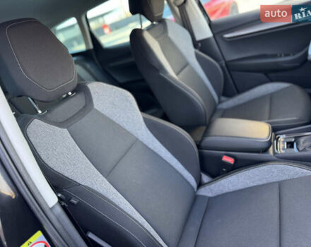Чорний Шкода Karoq, об'ємом двигуна 2 л та пробігом 187 тис. км за 23499 $, фото 48 на Automoto.ua