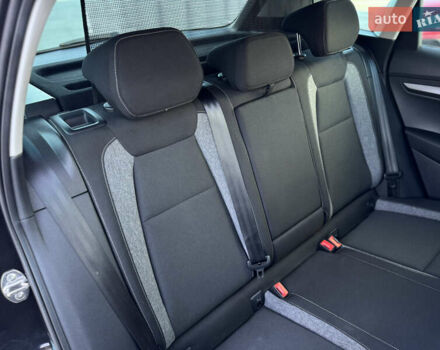 Чорний Шкода Karoq, об'ємом двигуна 2 л та пробігом 187 тис. км за 23499 $, фото 56 на Automoto.ua