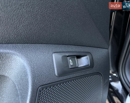 Чорний Шкода Karoq, об'ємом двигуна 2 л та пробігом 187 тис. км за 23499 $, фото 45 на Automoto.ua