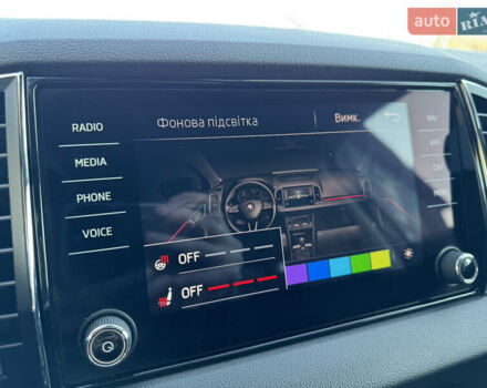 Чорний Шкода Karoq, об'ємом двигуна 2 л та пробігом 187 тис. км за 23499 $, фото 70 на Automoto.ua