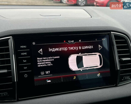 Чорний Шкода Karoq, об'ємом двигуна 2 л та пробігом 154 тис. км за 26105 $, фото 74 на Automoto.ua