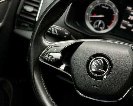 Черный Шкода Karoq, объемом двигателя 1.4 л и пробегом 125 тыс. км за 21799 $, фото 60 на Automoto.ua