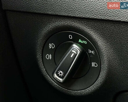 Черный Шкода Karoq, объемом двигателя 1.4 л и пробегом 125 тыс. км за 21799 $, фото 67 на Automoto.ua