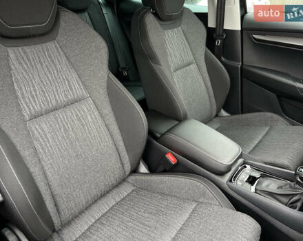 Чорний Шкода Karoq, об'ємом двигуна 2 л та пробігом 154 тис. км за 26105 $, фото 43 на Automoto.ua