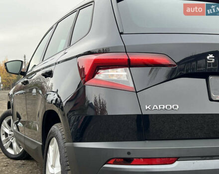 Чорний Шкода Karoq, об'ємом двигуна 2 л та пробігом 154 тис. км за 26105 $, фото 11 на Automoto.ua