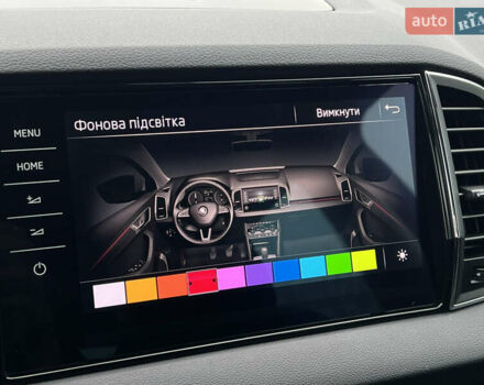 Чорний Шкода Karoq, об'ємом двигуна 2 л та пробігом 154 тис. км за 26105 $, фото 64 на Automoto.ua