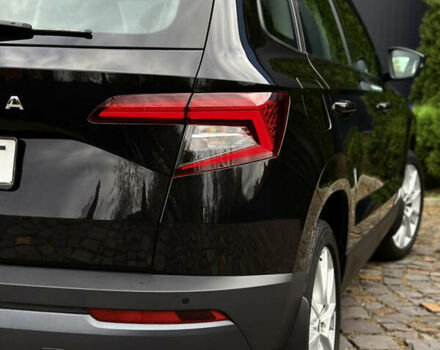 Черный Шкода Karoq, объемом двигателя 1.4 л и пробегом 125 тыс. км за 21799 $, фото 25 на Automoto.ua