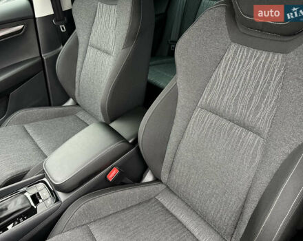 Чорний Шкода Karoq, об'ємом двигуна 2 л та пробігом 154 тис. км за 26105 $, фото 26 на Automoto.ua