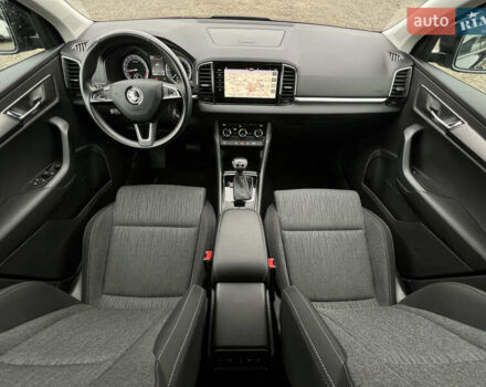 Чорний Шкода Karoq, об'ємом двигуна 2 л та пробігом 154 тис. км за 26105 $, фото 46 на Automoto.ua