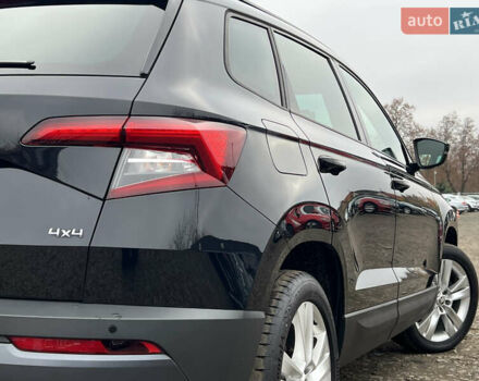 Чорний Шкода Karoq, об'ємом двигуна 2 л та пробігом 154 тис. км за 26105 $, фото 12 на Automoto.ua