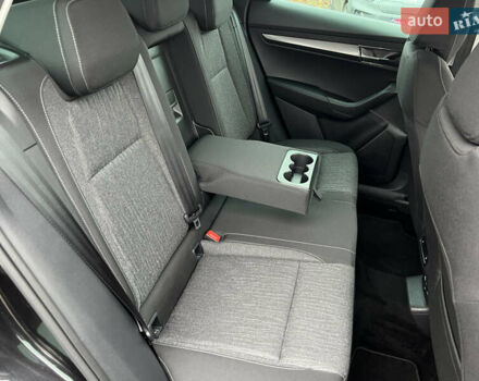 Чорний Шкода Karoq, об'ємом двигуна 2 л та пробігом 154 тис. км за 26105 $, фото 37 на Automoto.ua