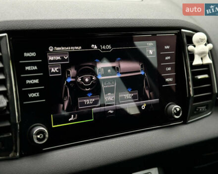 Черный Шкода Karoq, объемом двигателя 1.4 л и пробегом 125 тыс. км за 21799 $, фото 69 на Automoto.ua