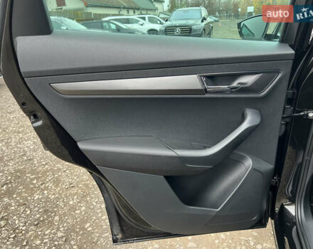 Чорний Шкода Karoq, об'ємом двигуна 2 л та пробігом 154 тис. км за 26105 $, фото 32 на Automoto.ua