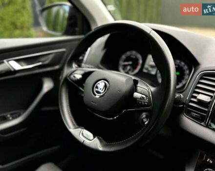 Черный Шкода Karoq, объемом двигателя 1.4 л и пробегом 125 тыс. км за 21799 $, фото 58 на Automoto.ua