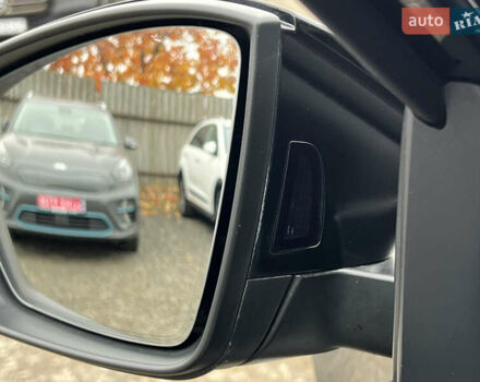 Чорний Шкода Karoq, об'ємом двигуна 2 л та пробігом 154 тис. км за 26105 $, фото 18 на Automoto.ua