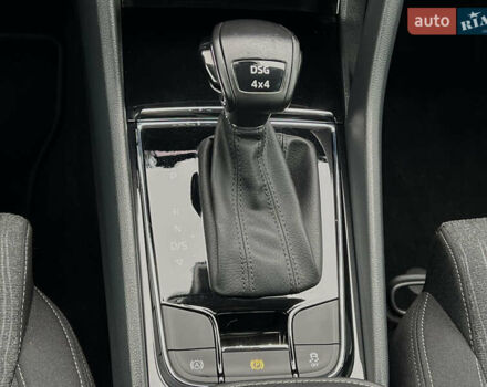 Чорний Шкода Karoq, об'ємом двигуна 2 л та пробігом 154 тис. км за 26105 $, фото 55 на Automoto.ua