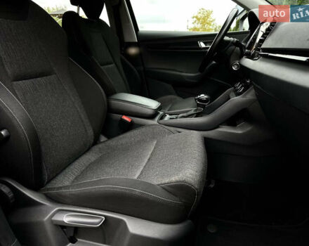 Черный Шкода Karoq, объемом двигателя 1.4 л и пробегом 125 тыс. км за 21799 $, фото 50 на Automoto.ua