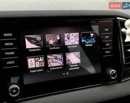 Черный Шкода Karoq, объемом двигателя 1.4 л и пробегом 125 тыс. км за 21799 $, фото 72 на Automoto.ua