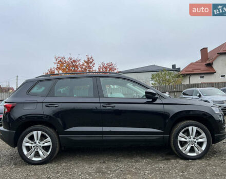 Чорний Шкода Karoq, об'ємом двигуна 2 л та пробігом 154 тис. км за 26105 $, фото 8 на Automoto.ua
