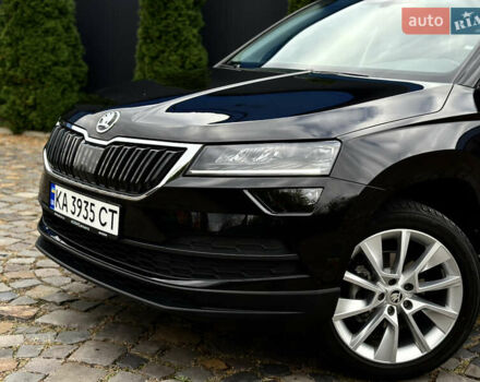 Черный Шкода Karoq, объемом двигателя 1.4 л и пробегом 125 тыс. км за 21799 $, фото 4 на Automoto.ua