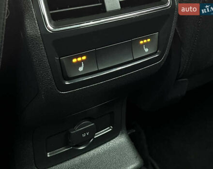 Чорний Шкода Karoq, об'ємом двигуна 2 л та пробігом 154 тис. км за 26105 $, фото 31 на Automoto.ua